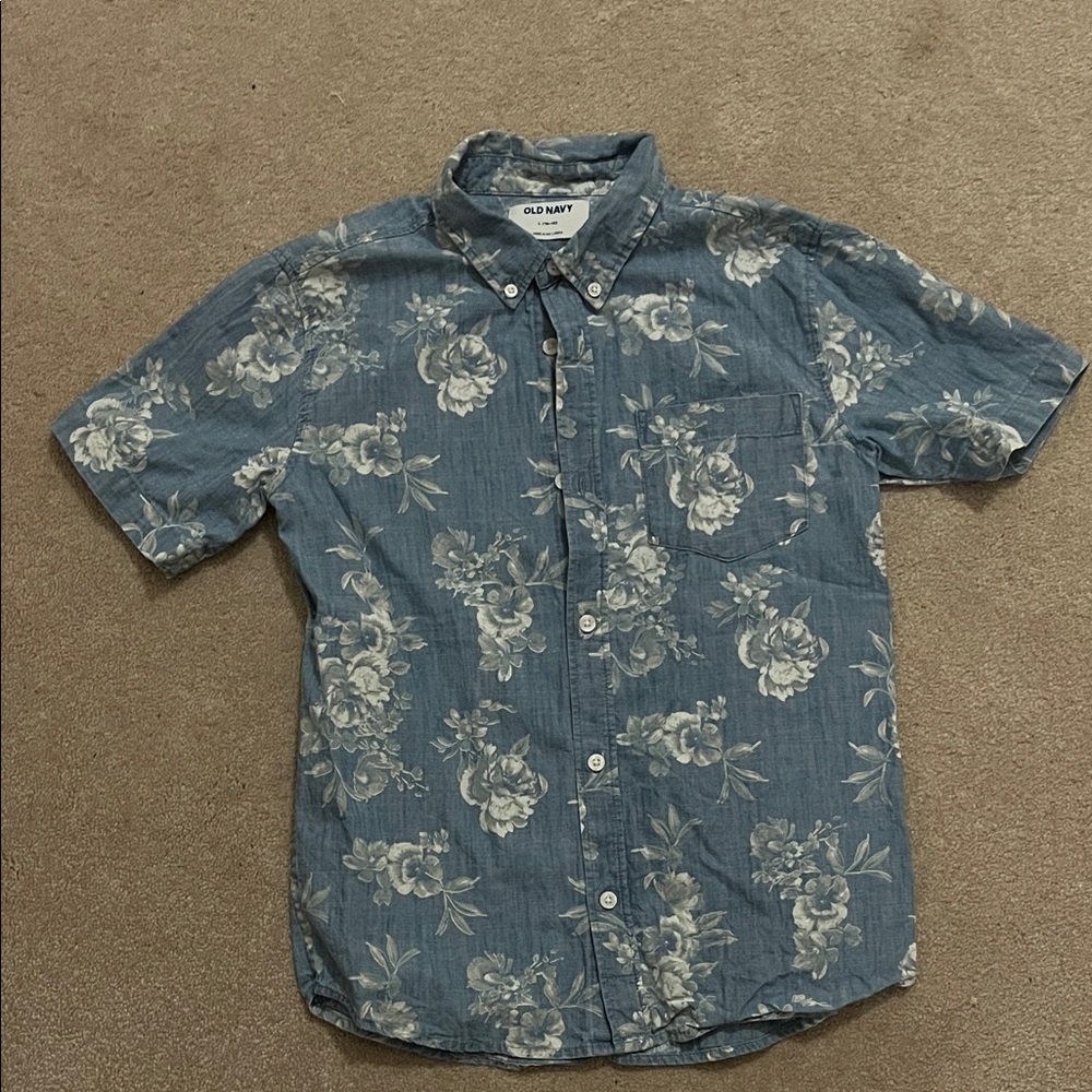 Old Navy Blue Floral Short-Sleeve Button-Down Shirt with Chest Pocket